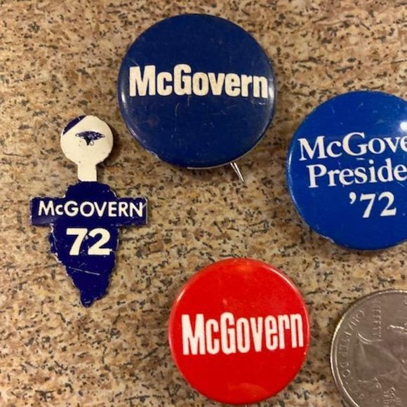 McGovern for President four campaign buttons/pin back, 1972 - Picture 2 of 5